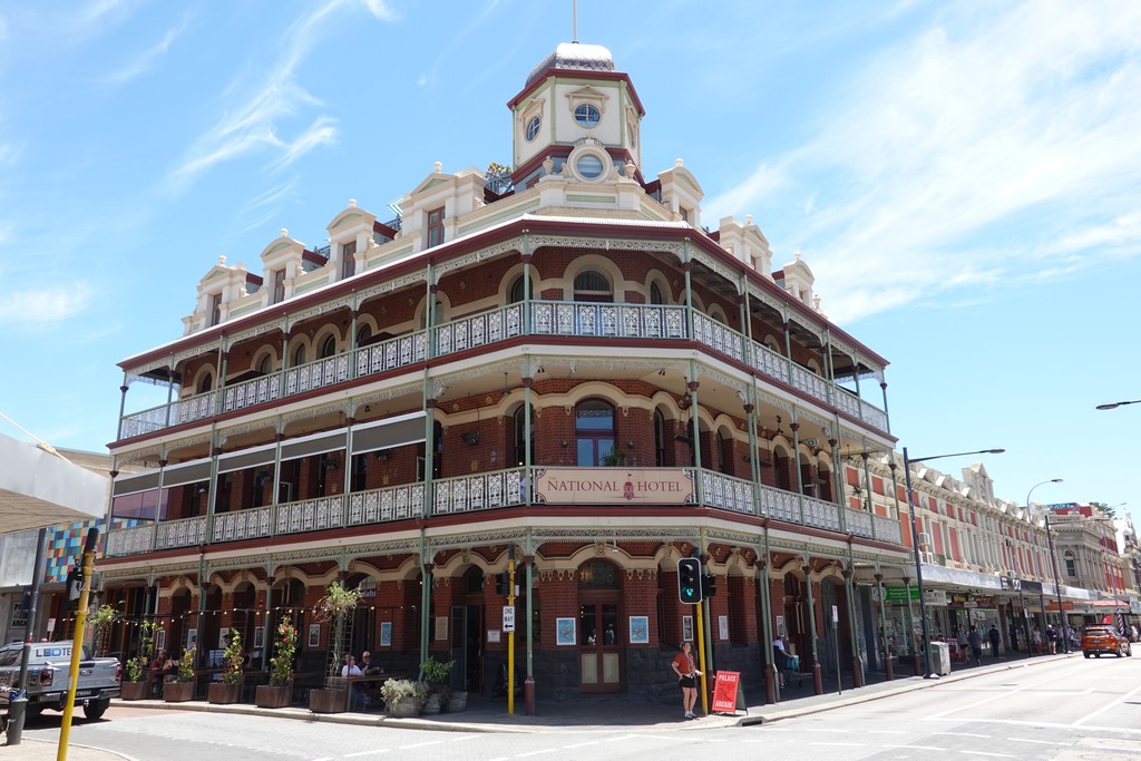 Fremantle: National Hotel