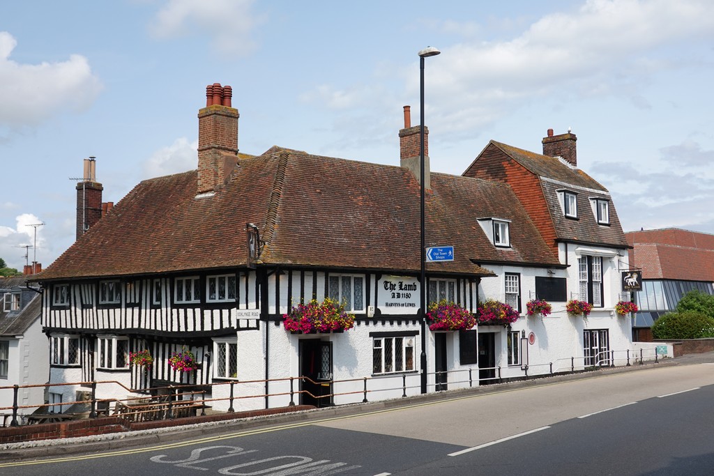 Eastbourne: The Lamb Inn