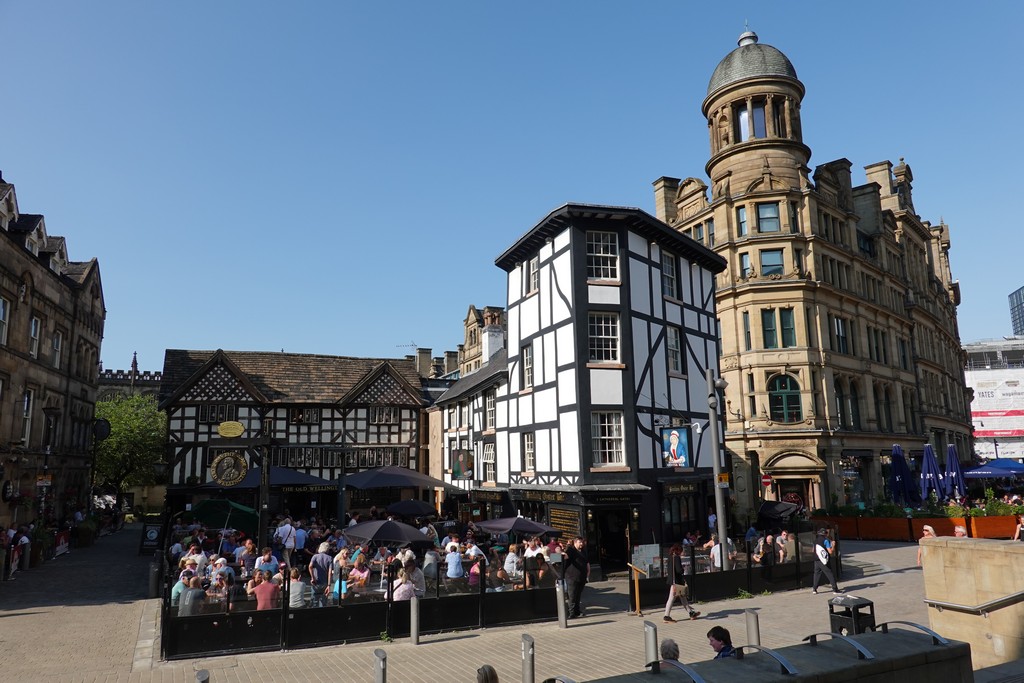 Manchester: The Old Wellington Inn