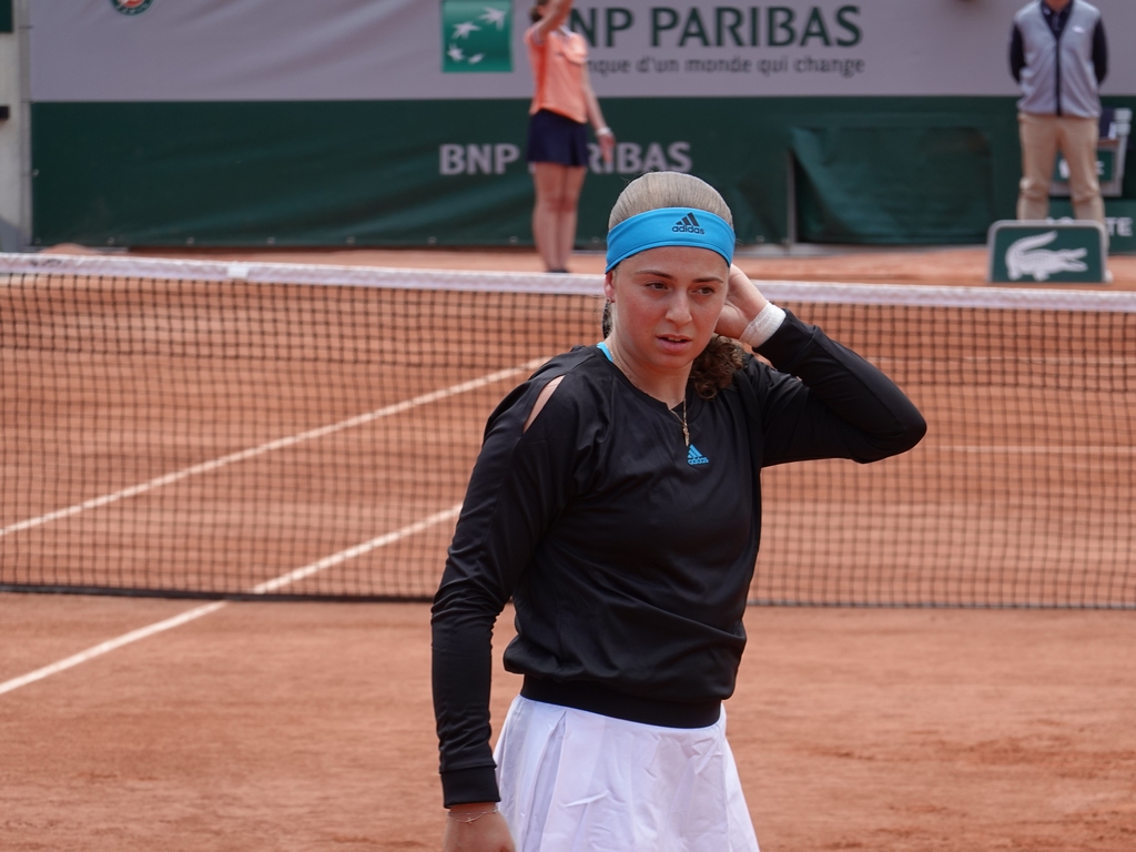 Azarenka vs. Ostapenko