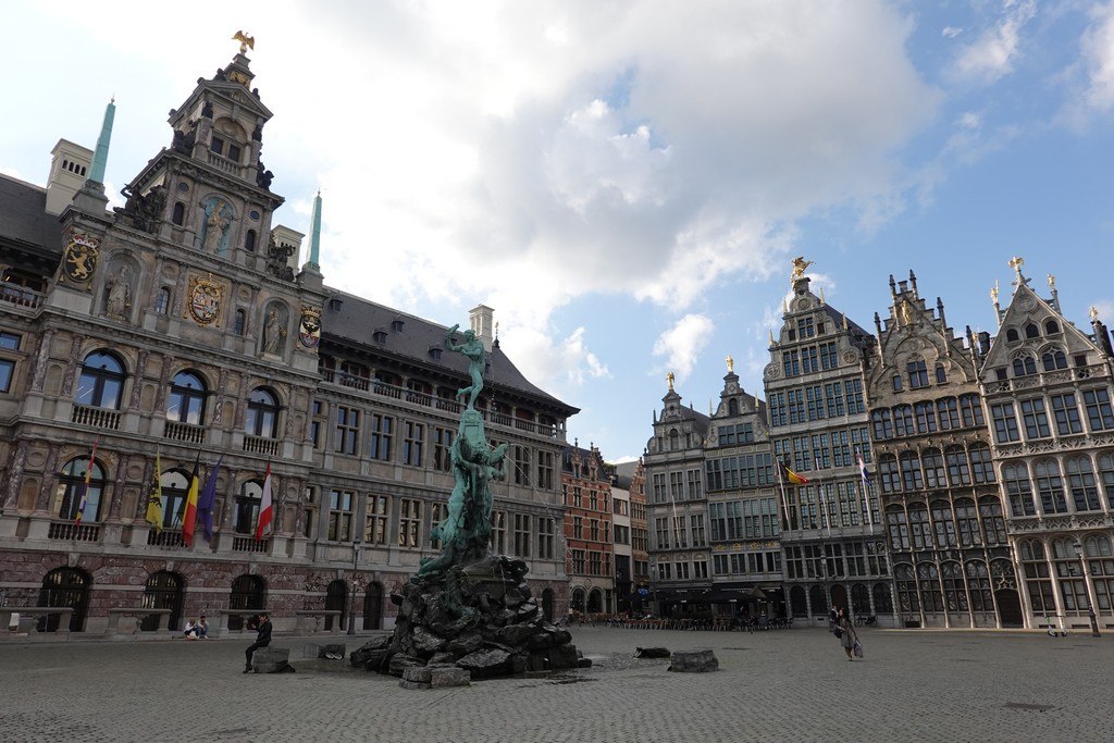 Antwerp: Grote Markt